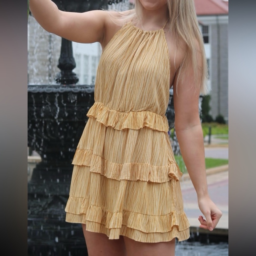 Lulu's Yellow Halter Mini Sundress - Picture 3 of 4